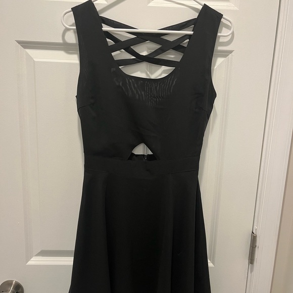 Forever 21 Black Crisscross Back Dress - Picture 1 of 3